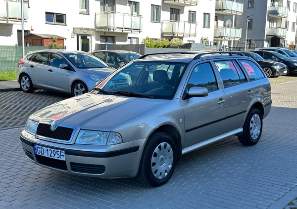 Skoda Octavia cena 8900 przebieg: 225094, rok produkcji 2005 z Poddębice małe 67